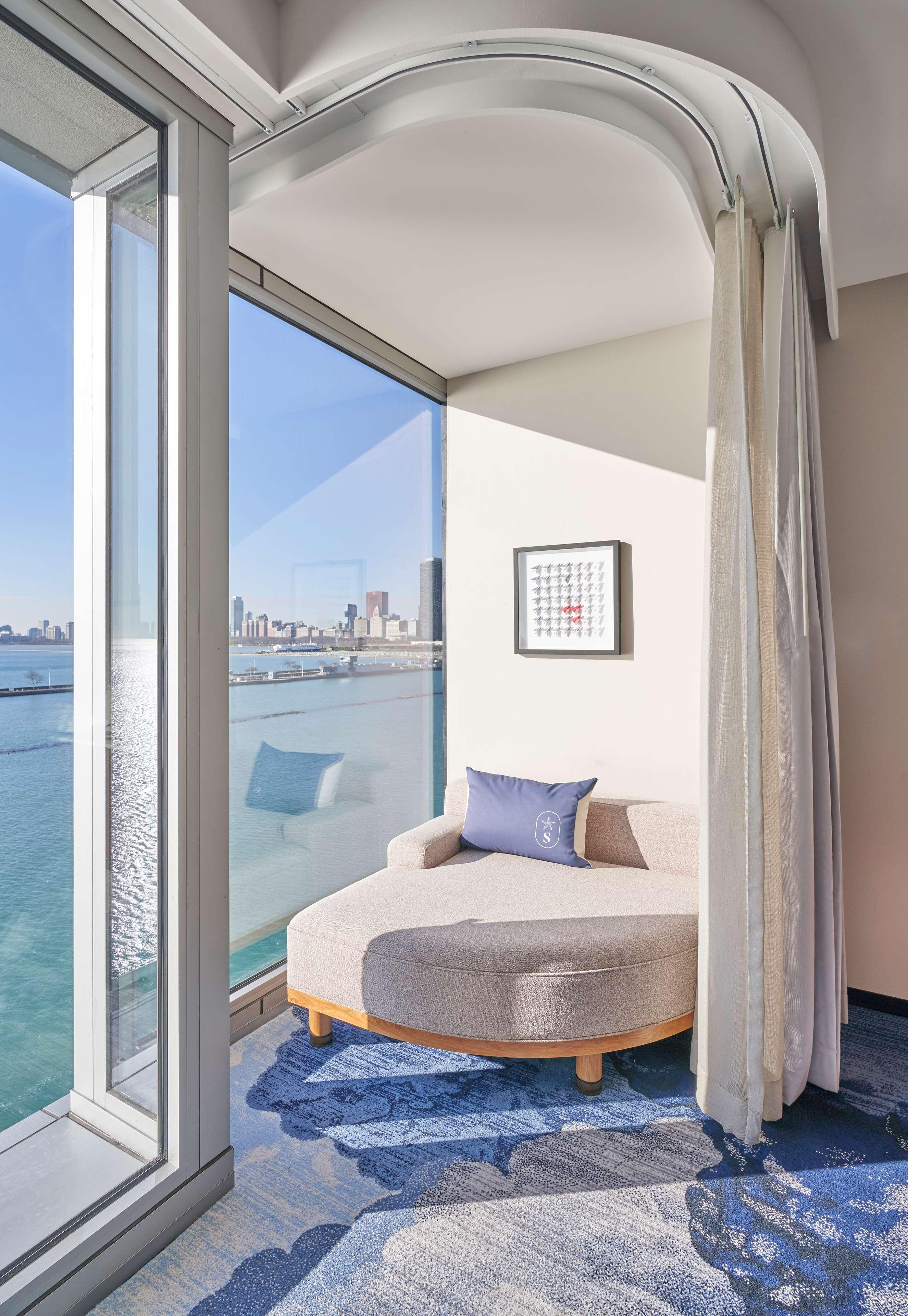 Sable At Navy Pier Chicago, Curio Collection By Hilton Hotel Buitenkant foto