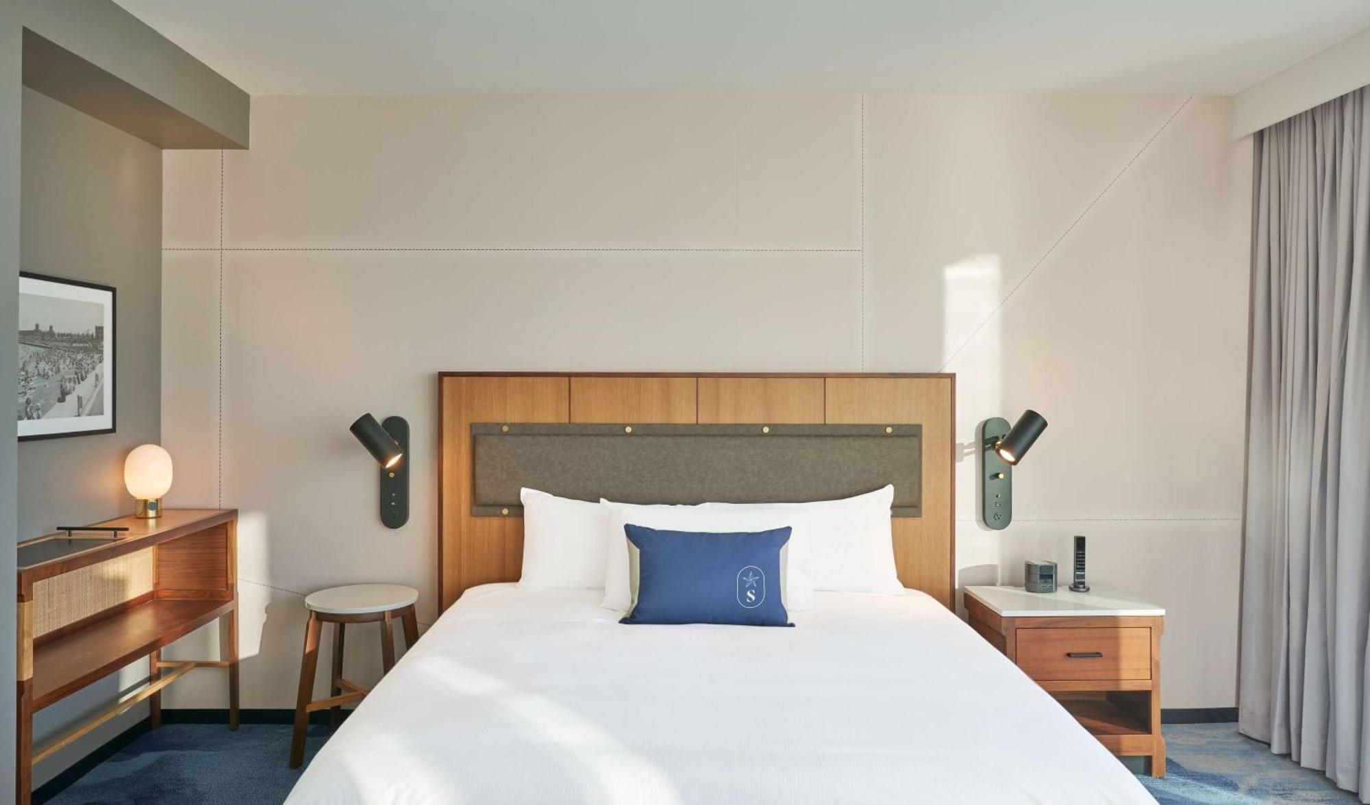Sable At Navy Pier Chicago, Curio Collection By Hilton Hotel Buitenkant foto