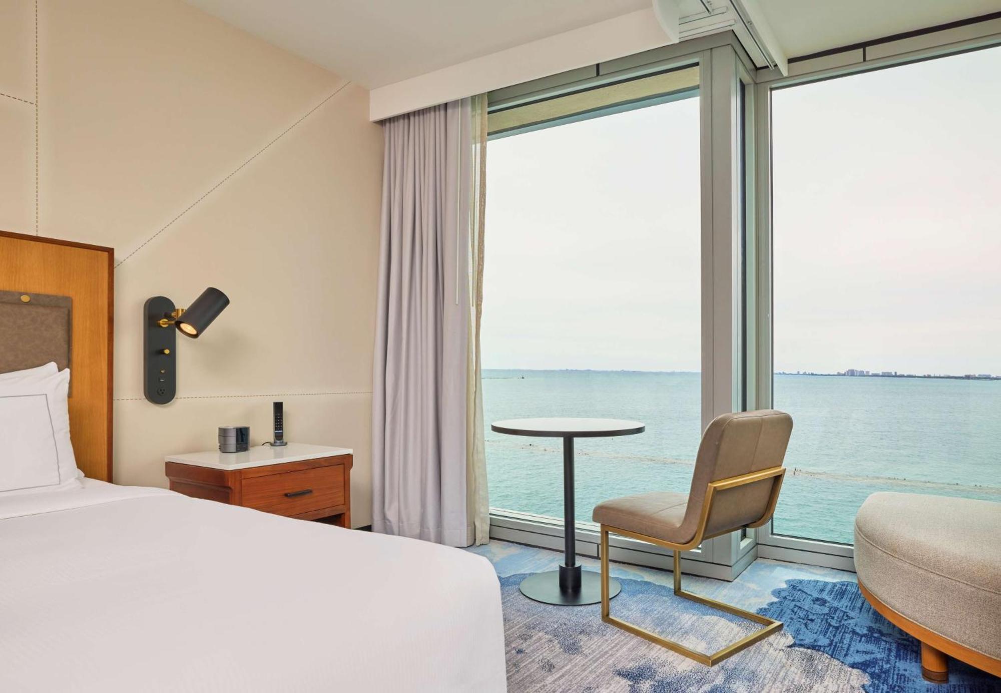 Sable At Navy Pier Chicago, Curio Collection By Hilton Hotel Buitenkant foto