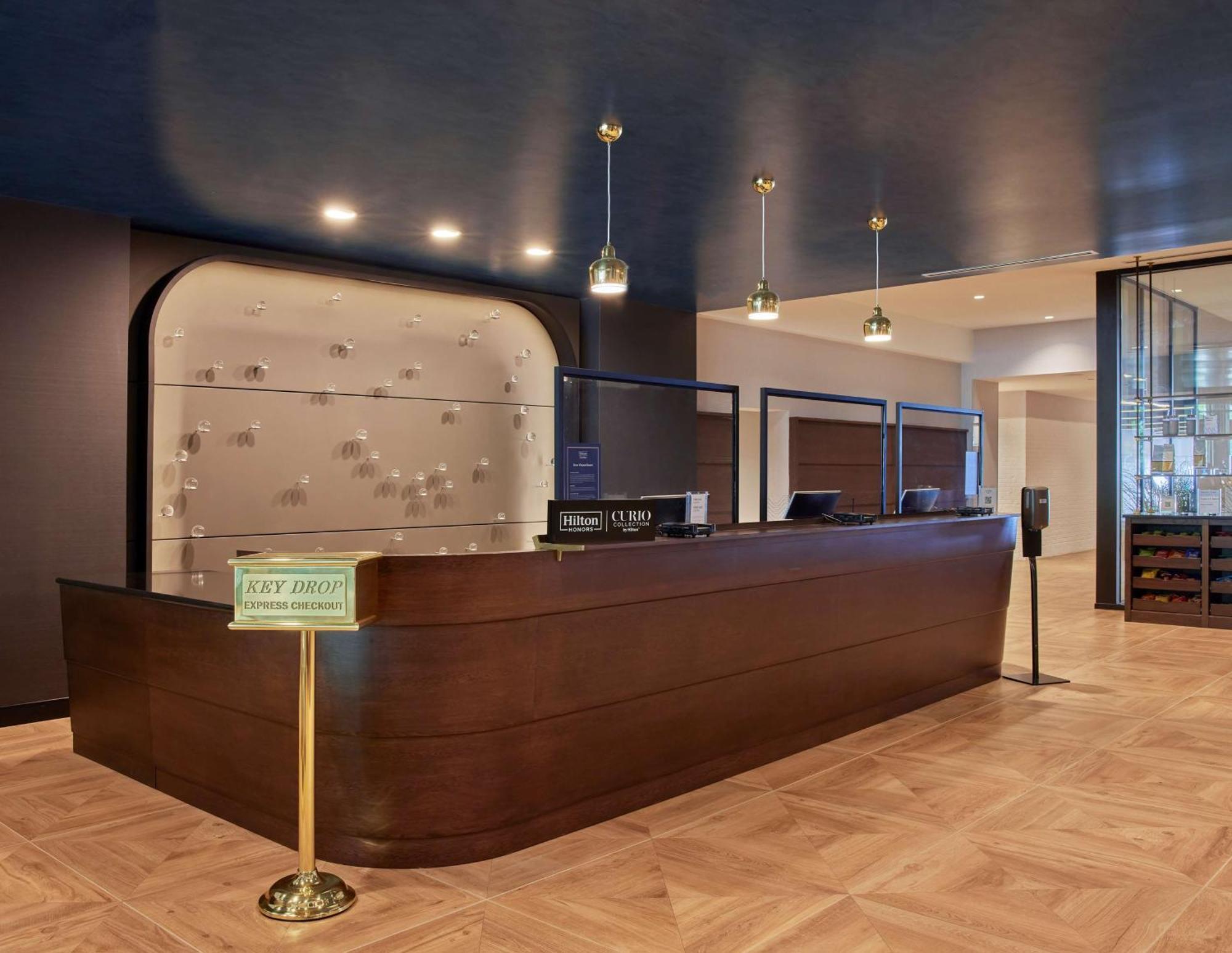 Sable At Navy Pier Chicago, Curio Collection By Hilton Hotel Buitenkant foto